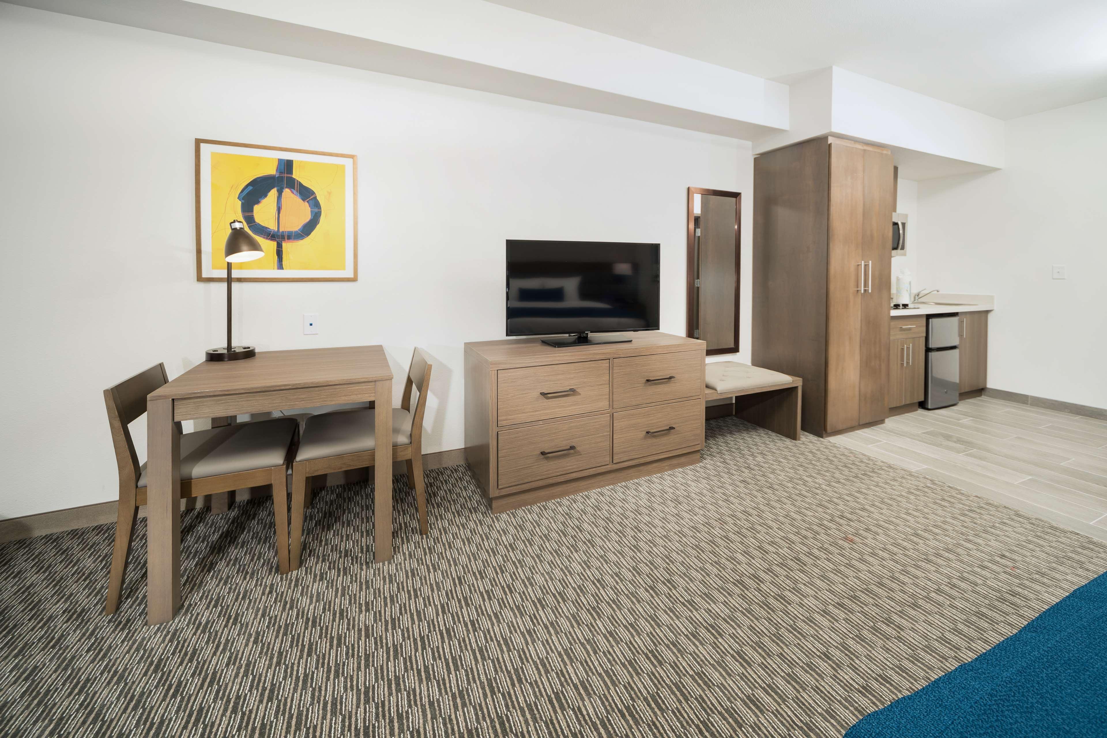 Best Western Plus Drayton Valley All Suites Exterior foto